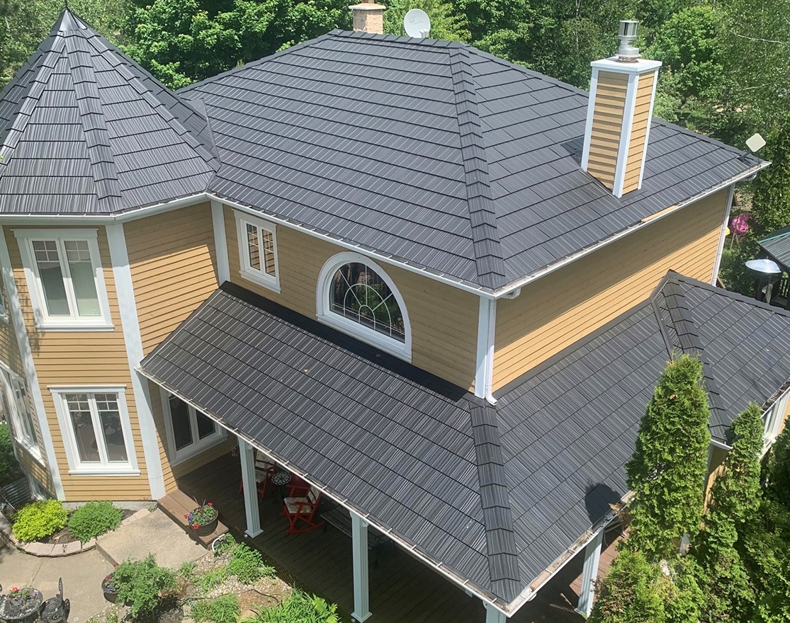 Ontario residence with interlocking metal roofing
